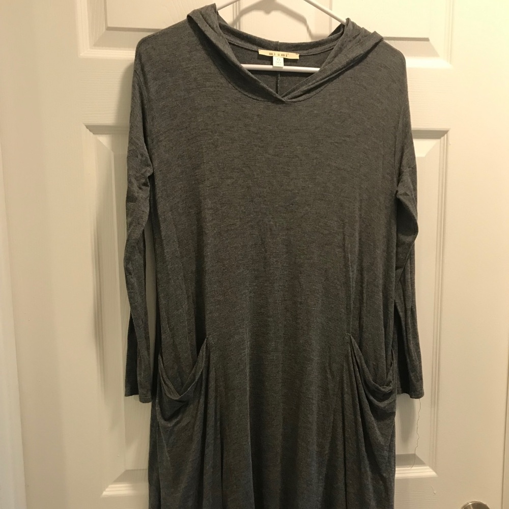 Women's gray top/tunic